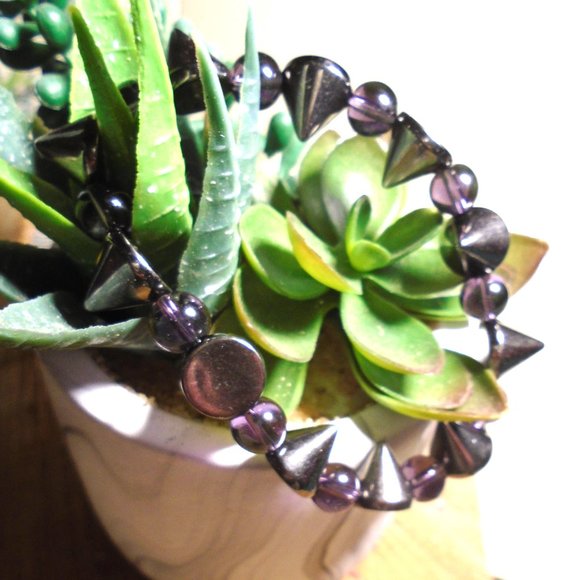 Men's Gunmetal Spike Goth Punk Bracelet 4 Men, stretch Spike Bracelet - Picture 2 of 5